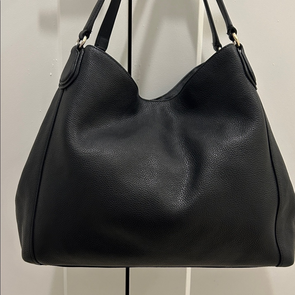 Coach Edie Shoulder Bag 31 in Pebbled Leather - Picture 14 of 17